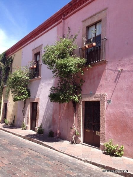 wander the side streets of Queretaro