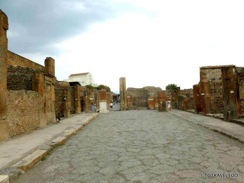 The Streets of Pompeii