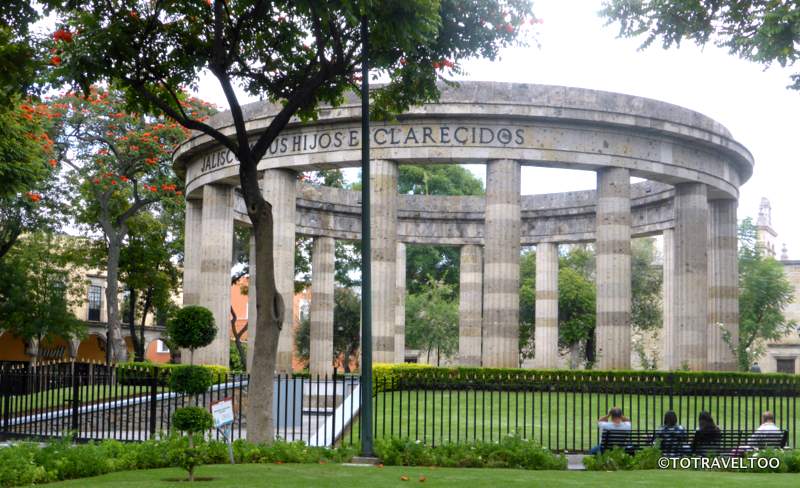 Rotonda de Los Jaliscienses Ilustres in Guadalajara