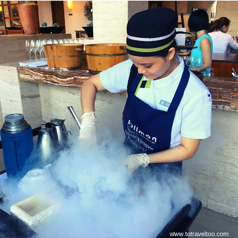 Liquid Nitrogen Ice cream preparation - luxury escape in Vietnam